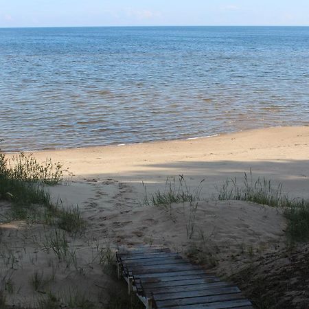 Kuru Villa Buitenkant foto