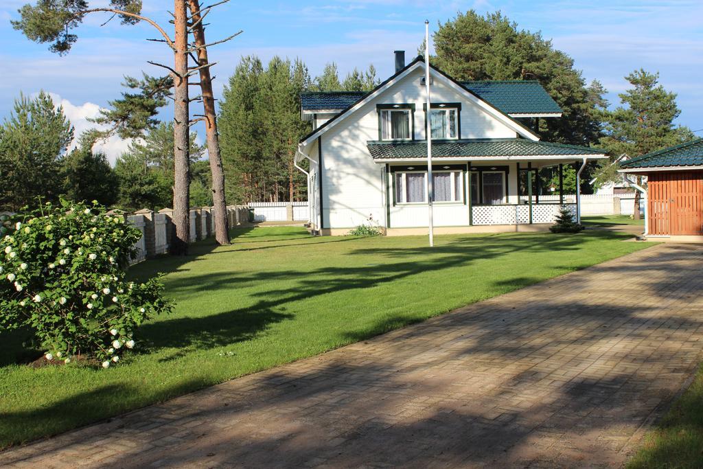 Kuru Villa Buitenkant foto